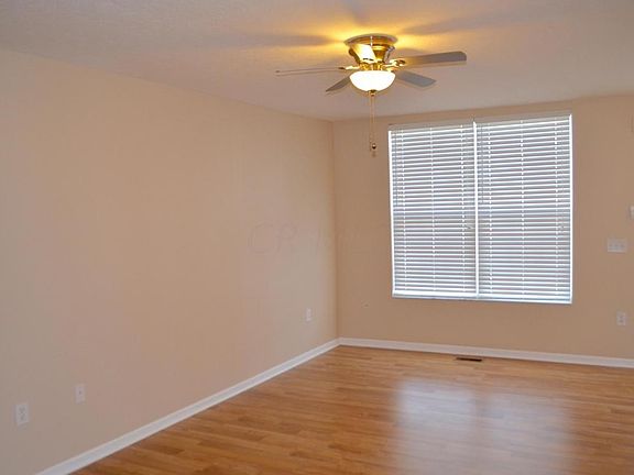 4th image of 296 Lost River Dr