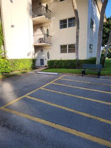 9520 S Hollybrook Lake Dr APT 101, Pembroke Pines, FL, 33025