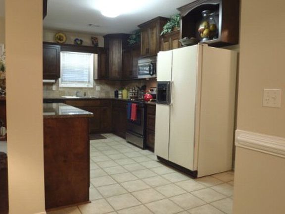 4th image of 1345 Lee Road 219