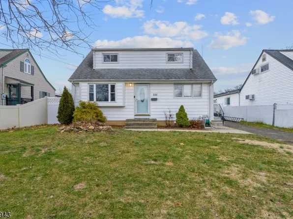 226 Austin Ave, Old Bridge Twp., NJ 08857