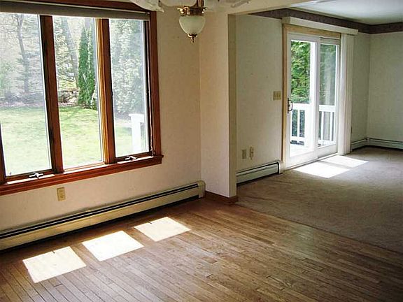 5th image of 248 Allen Ave
