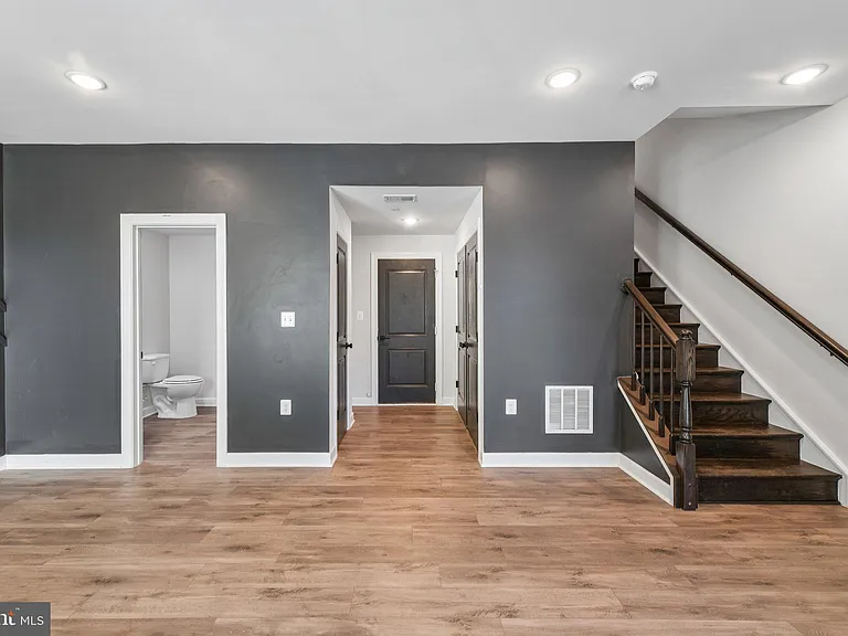 7202 Mountaineer Dr — Photo 28