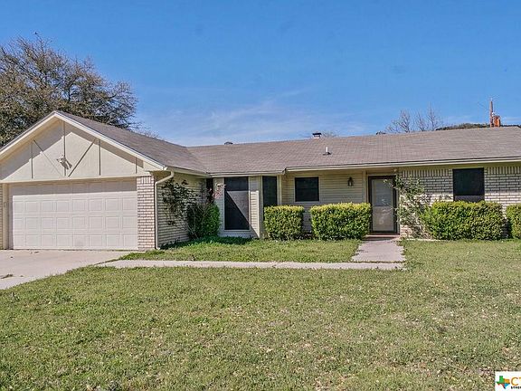 3rd image of 2317 Tiffany Dr