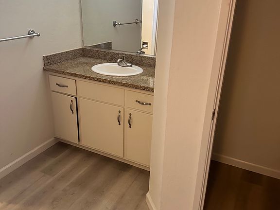 5th image of 439 Lassen St APT 6