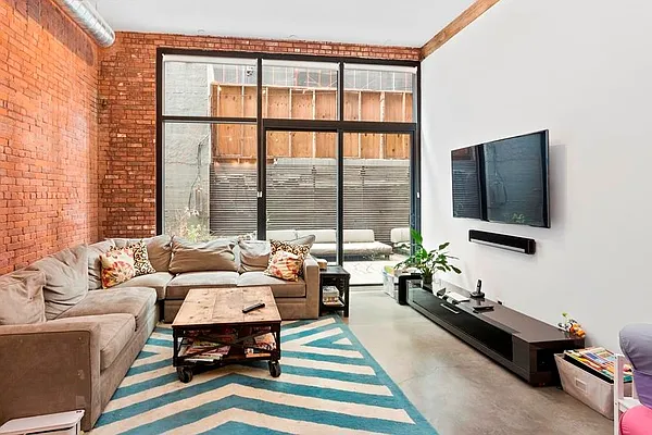 Rented by Christie's International Real Estate Group, LLC | media 2