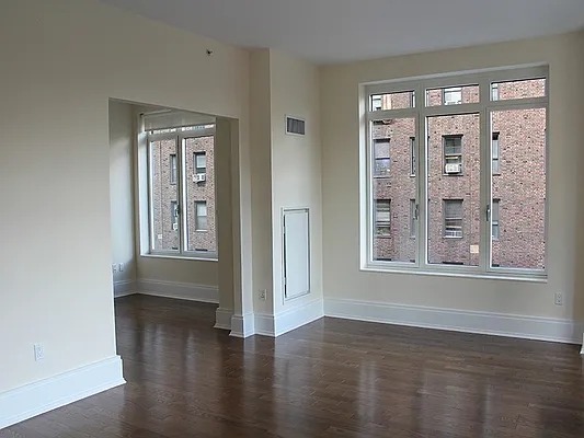 Sold by Sotheby's International Realty | media 25