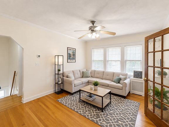 2nd image of 55 Nottinghill Rd #2