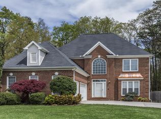 1208 Hearthstone Ln, Knoxville, TN 37923