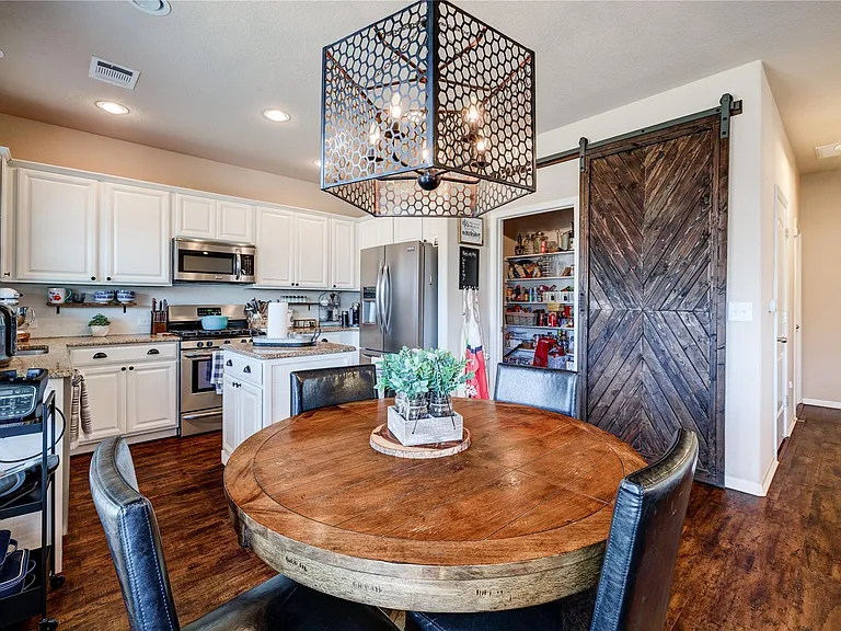 5901 Scenic Lake Dr — Photo 14