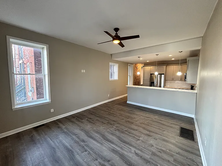 2253 Indiana Ave — Photo 9