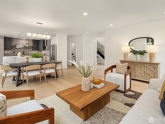 3rd image of 4411 1st Avenue NE