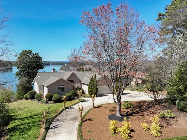 301 Wynswept Point, Seneca, SC 29672