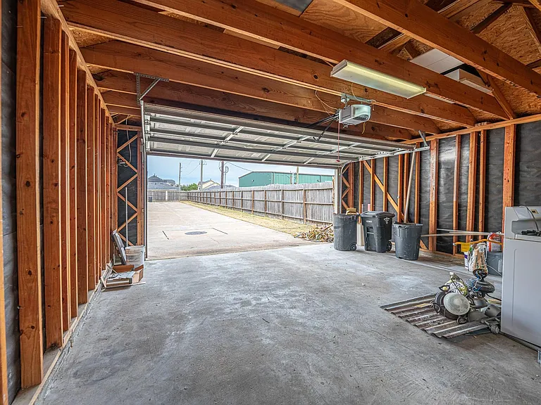6247 Elton Knolls St — Photo 25