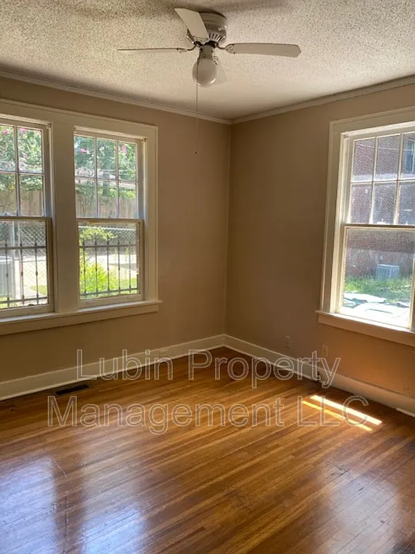 Building Photo - 2191 Washington Ave #1