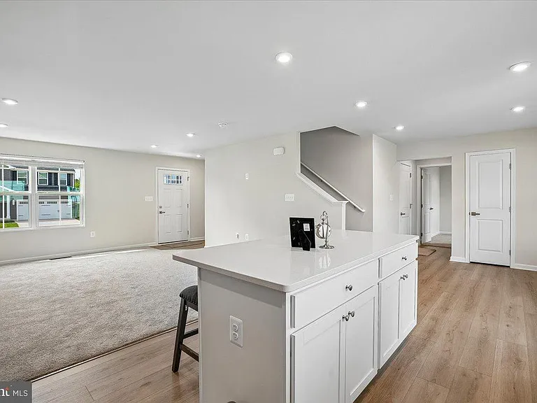 6415 Farrier Way — Photo 9