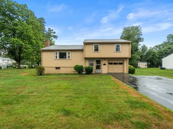 46 Selwyn Rd, Braintree, MA 02184