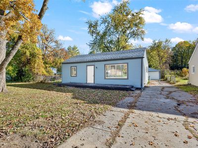 6931 Ball Rd, Romulus, MI, 48174