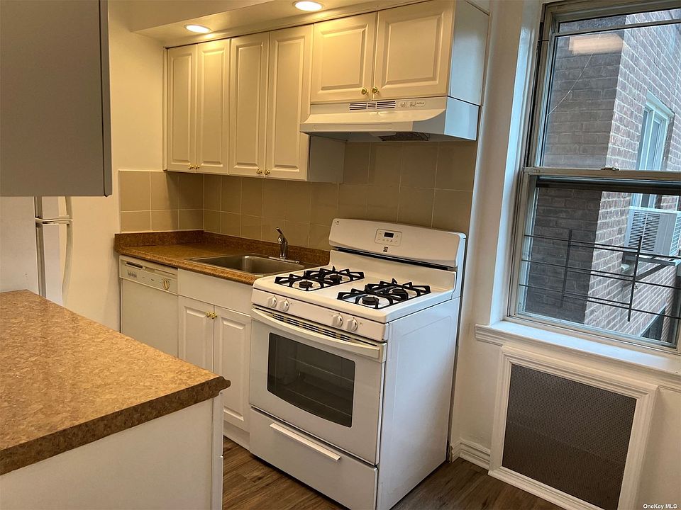 1st image of 6361 Yellowstone Blvd APT 1N