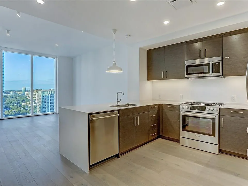 301 West Ave #2502