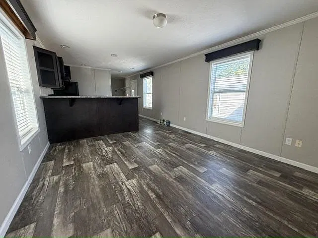 2 bed, 784 sqft, $2,200 — Photo 2