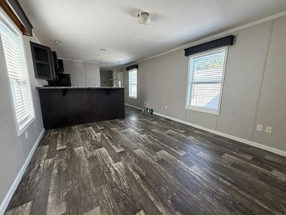 2nd image of 11 Robin Rd #44
