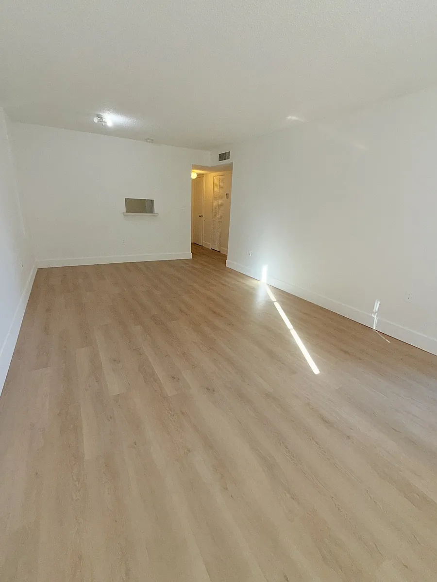 Photo 2 of 9 - 5755 W 20th Ave #209 - Hialeah, FL Building Photo - 5755 W 20th Ave #209