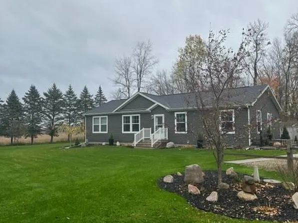43879 24th Ave, Bloomingdale, MI 49026
