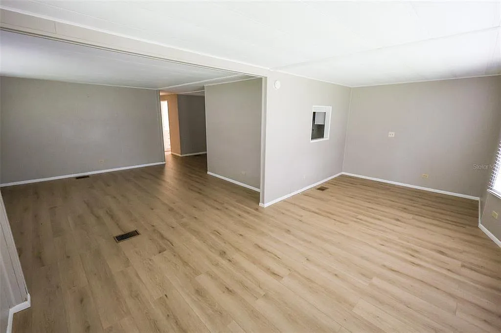 2 bed, 2.0 bath, 1350 sqft, $2,000 — Photo 3