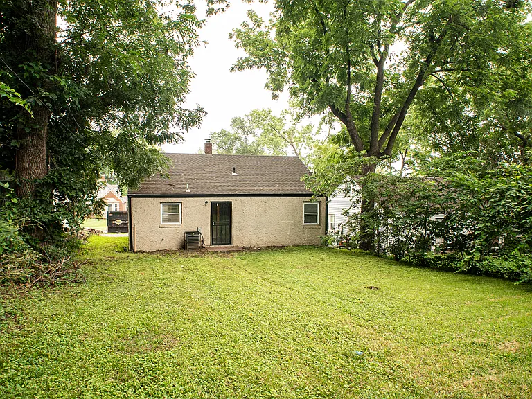 6315 S Benton Ave — Photo 20