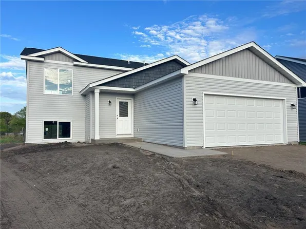 23614 Lily St NW, Saint Francis, MN 55070