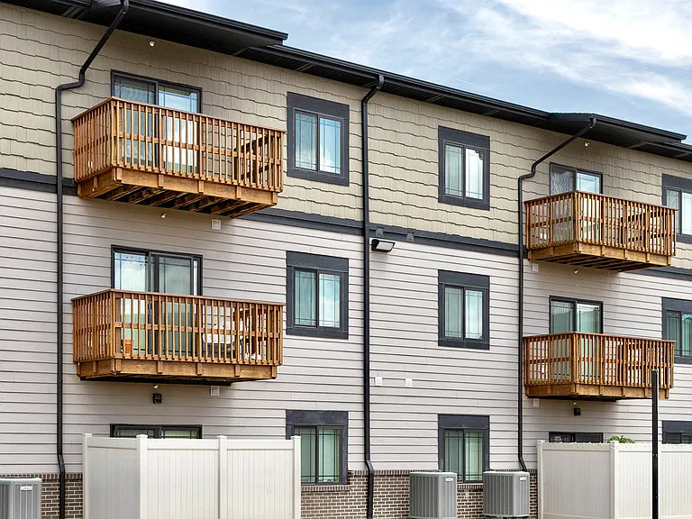 Oak Pointe — Photo 31