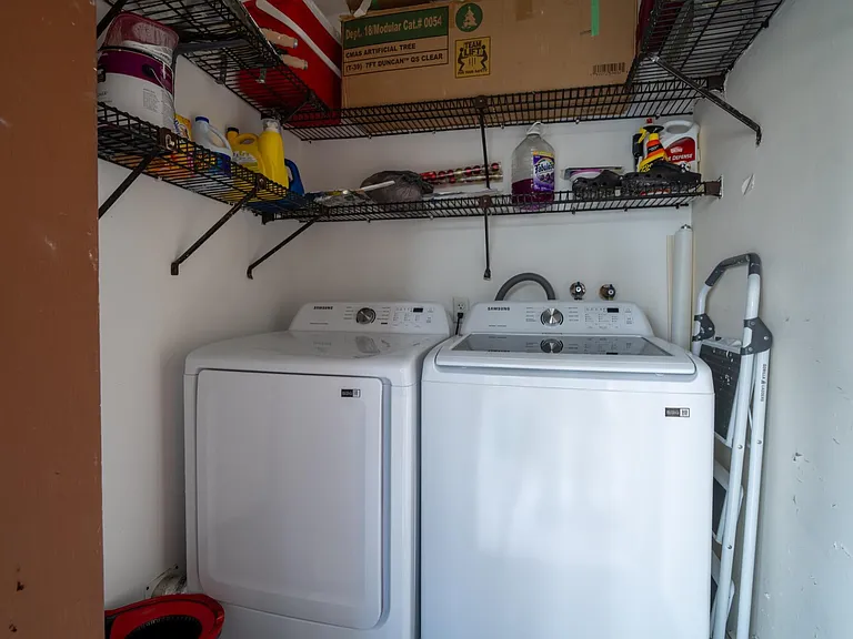 313 Burgundy Ave #G — Photo 24
