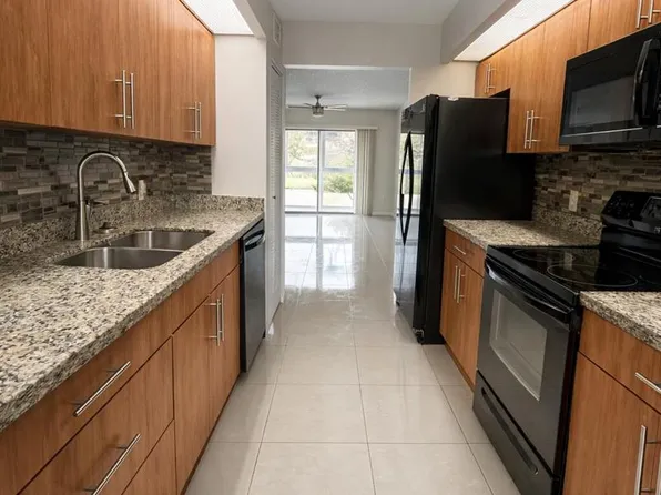 12551 SW 16th Ct APT 206C, Hollywood, FL 33027