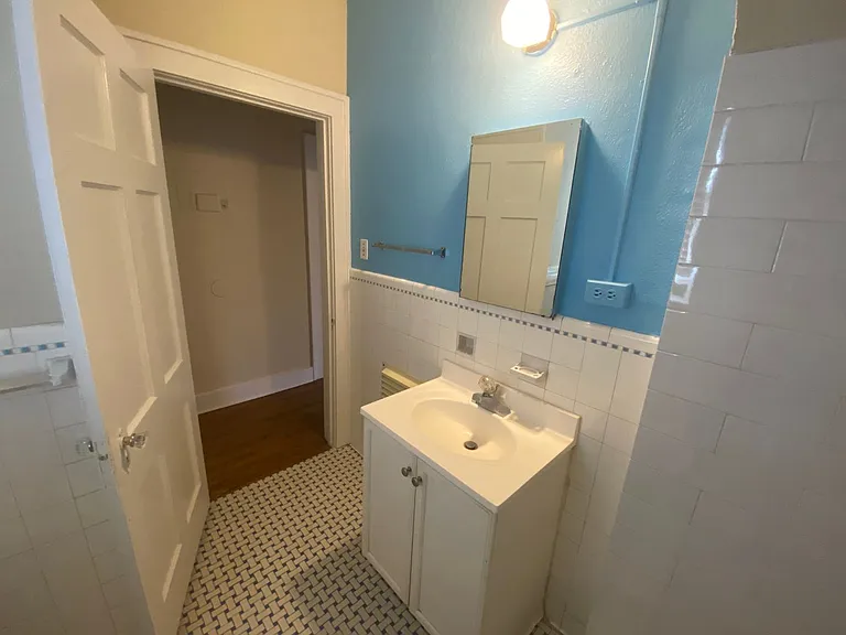 424 E Ashby Pl #3 — Photo 6