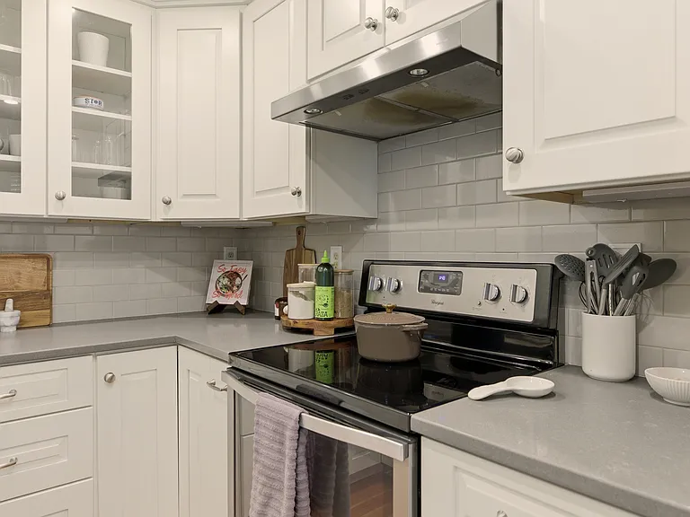 28 Kay St #3 — Photo 4