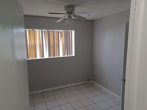 5th image of 360 W 16th Way
