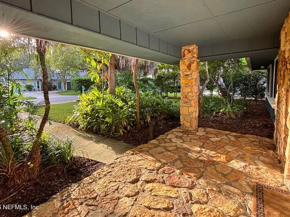 1207 14TH Street N, Jacksonville Beach, FL 32250