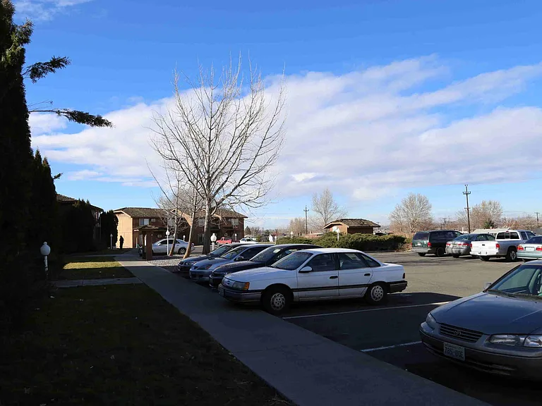 825 Alexander Ct #X1 — Photo 7