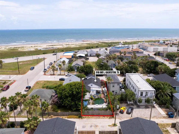 910 Avenue L, Galveston, TX 77550