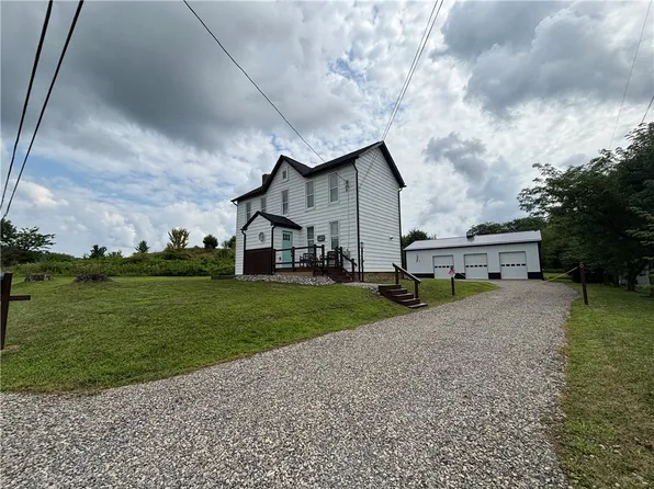 916 State Route 356, Leechburg, PA 15656