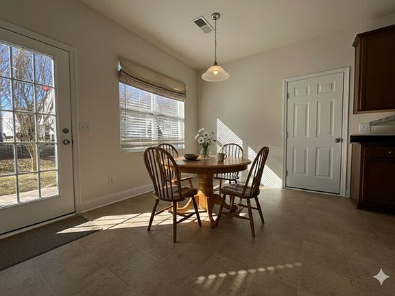 3rd image of 11907 Carolina Blossom Ln