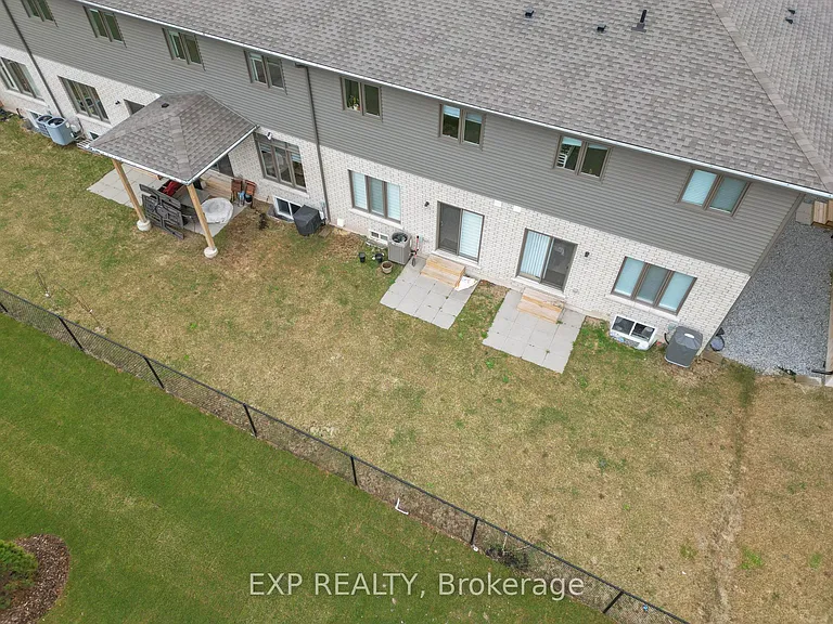 7372 Marvel Dr — Photo 29