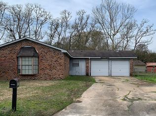 2207 Shadowwood Cir, Gautier, MS 39553