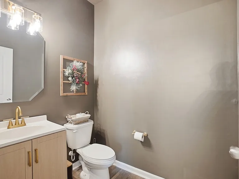 1831 Savannah Ln — Photo 13
