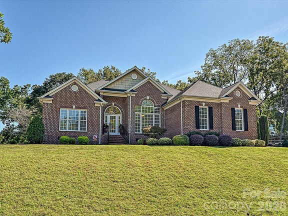 2nd image of 5125 Walnut Grove Ct