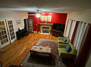 4903 Stonebridge Dr, Champaign, IL 61822