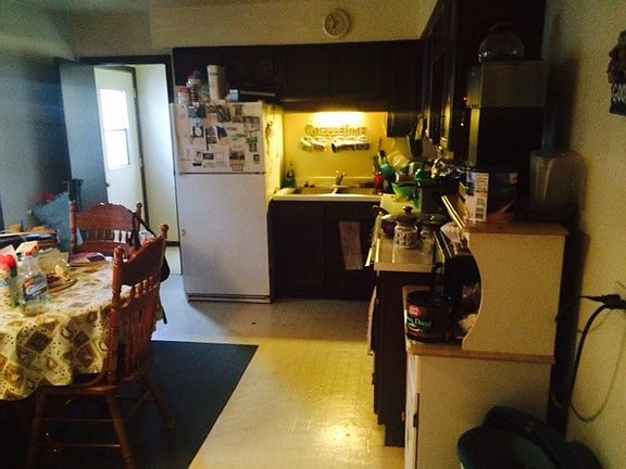 2nd image of 424 E Clarendon Dr