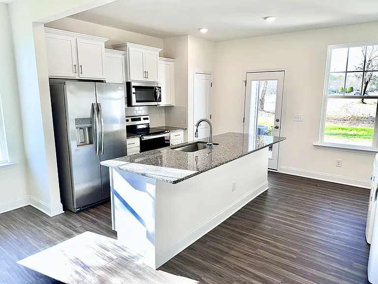 156 Wildflower Cir — Photo 5