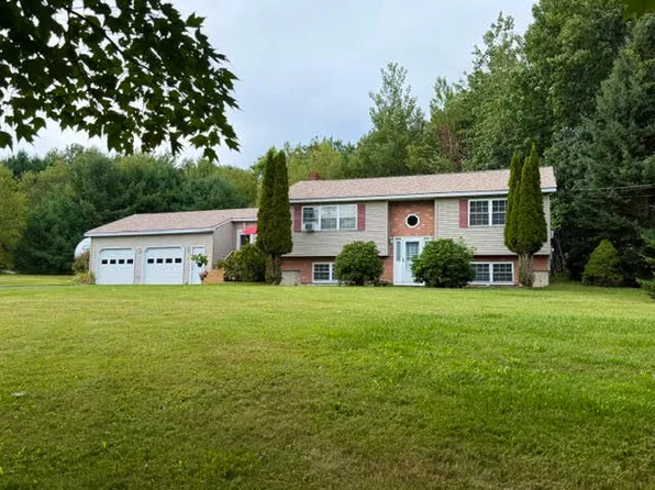 11 Highland Drive, Sidney, ME 04330