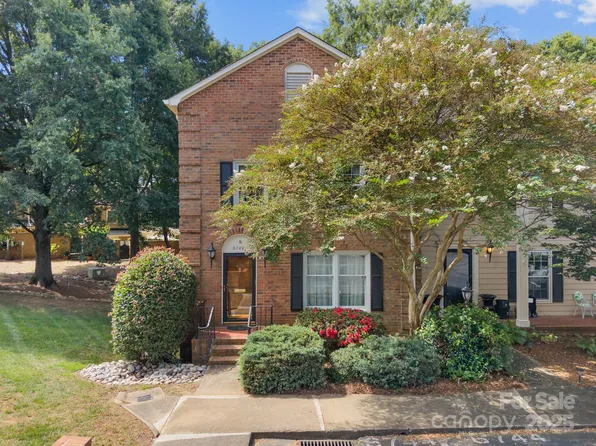 6744 Constitution Ln, Charlotte, NC 28210
